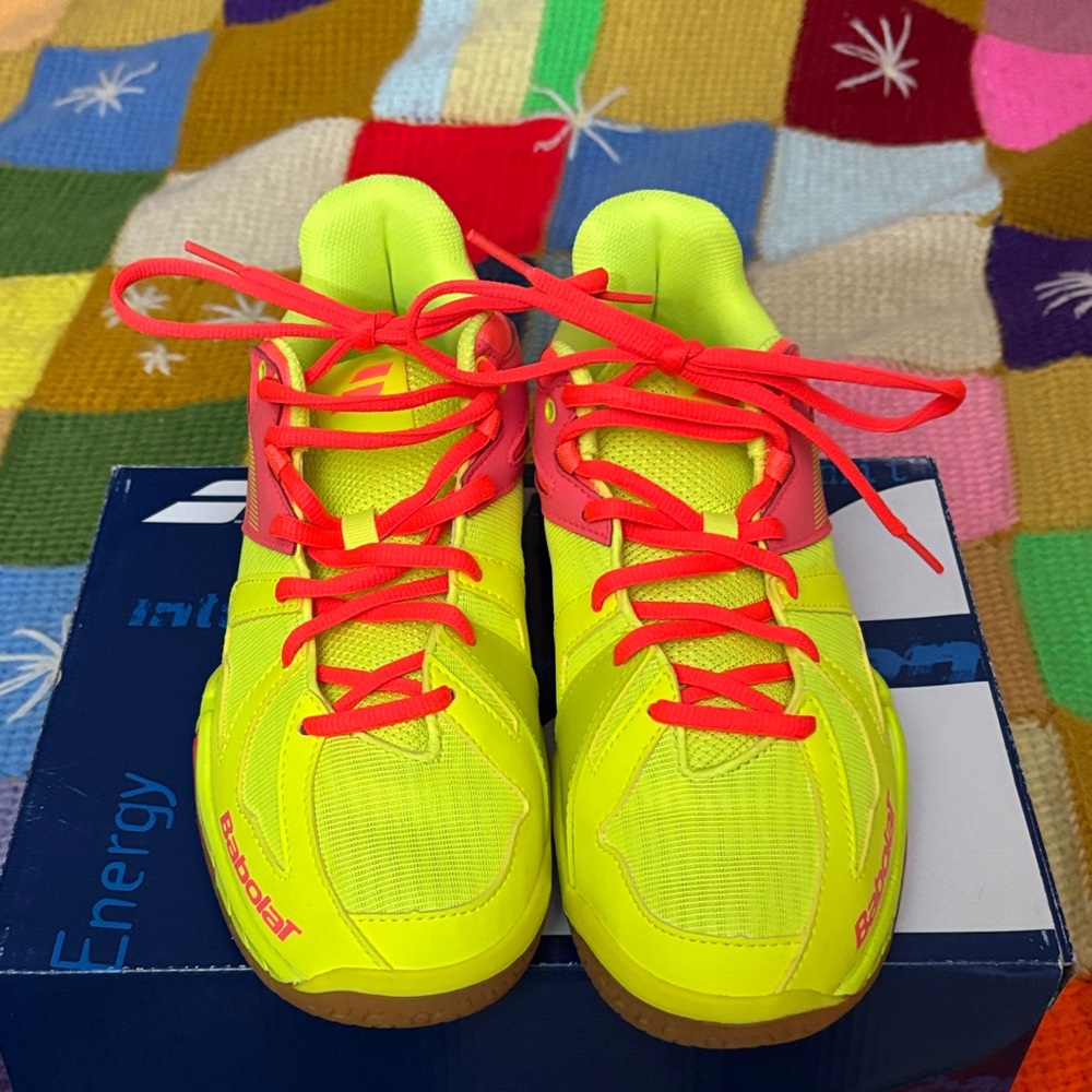 Babolat Women's Neon Yellow and Red Tennis Shoes